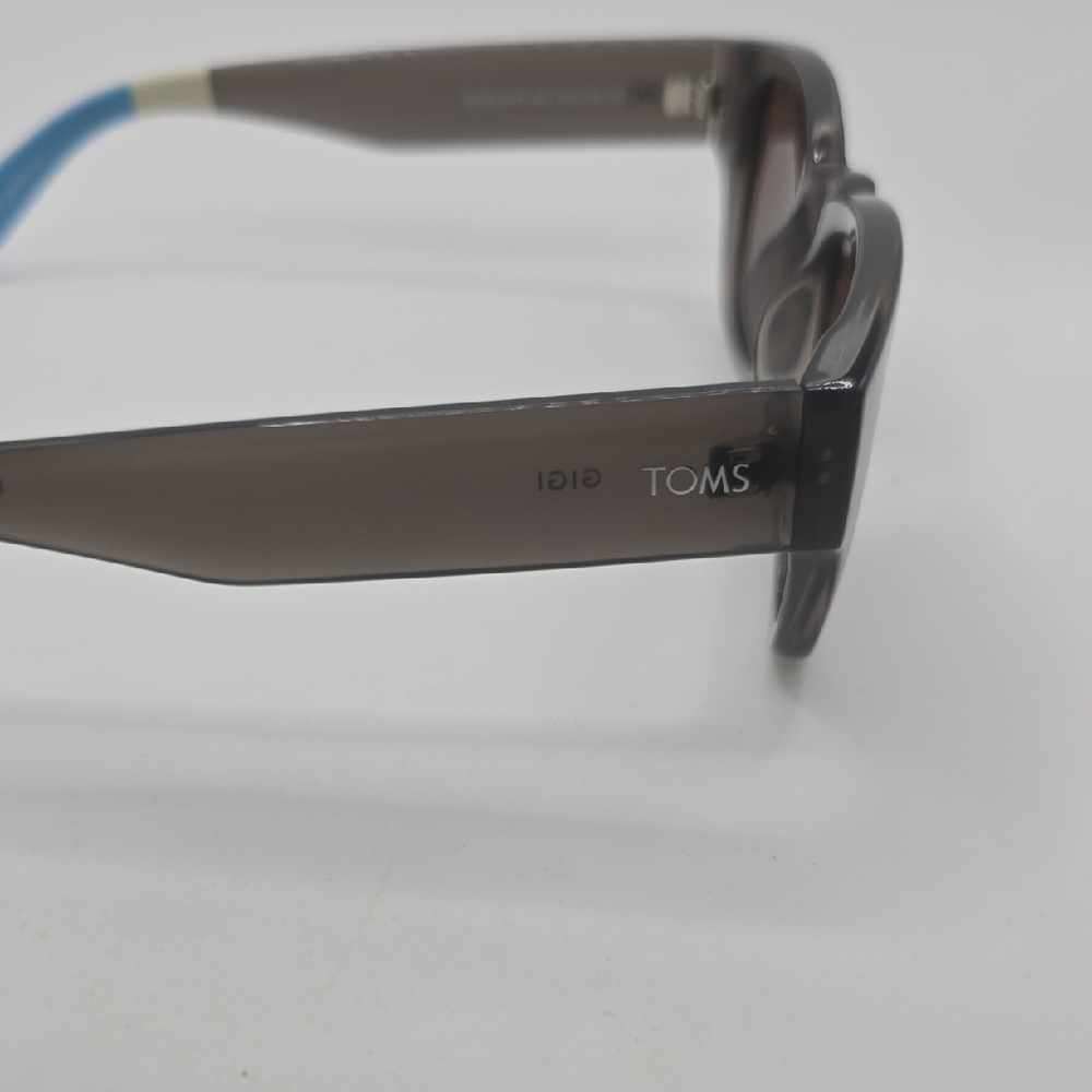 Toms Gray and Blue Sunglasses Modern Fashion Accessories - Picture 4 of 9